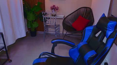 Kenya Buhle online show from August 7, 12:16 pm