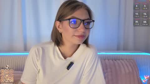 Lisa online show from August 14, 1:42 am