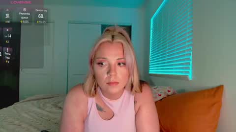 Kenzie online show from August 5, 4:54 am