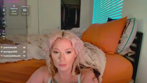 Kenzie online show from August 11, 6:15 am