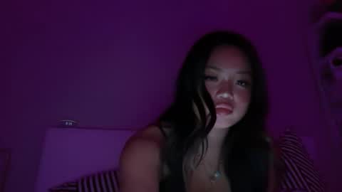kenzisnow online show from August 4, 3:36 am