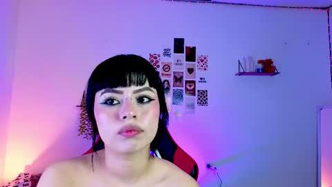 kerabelle online show from August 17, 1:32 am