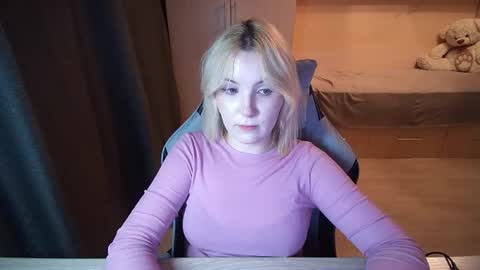 Evelyn online show from August 11, 5:26 pm