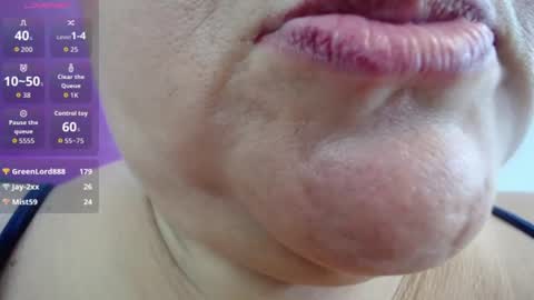 K E R L Y online show from August 14, 9:51 pm