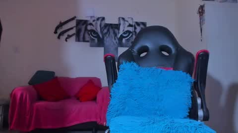 Kerlysmith24 online show from July 13, 3:18 pm