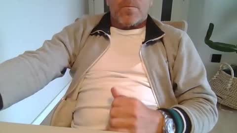 Anton online show from April 19, 4:28 pm