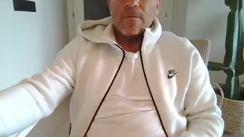 Anton online show from May 3, 10:20 am