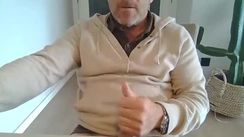 Anton online show from May 7, 10:38 am