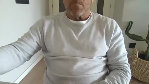 Anton online show from May 20, 9:32 am