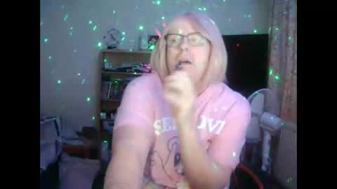 kerrylouise tv online show from February 26, 2:43 am