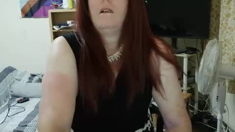 kerrylouise tv online show from July 15, 11:49 pm