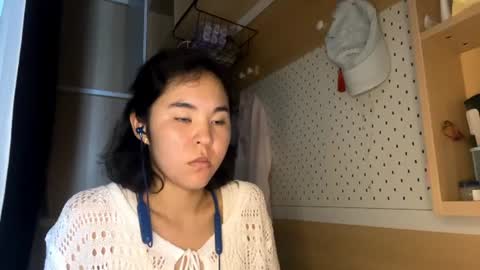 Jenny  online show from June 20, 1:27 am