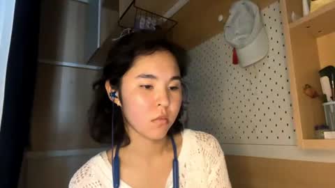 Jenny  online show from June 20, 2:33 am