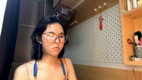 Jenny  online show from June 21, 2:34 am
