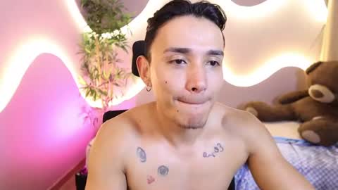  Kevin  online show from August 7, 1:27 am