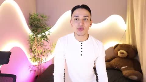  Kevin  online show from August 8, 12:16 pm