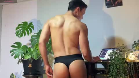  Kevin  online show from August 16, 3:43 am