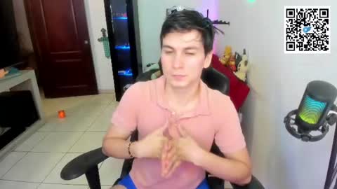 Kevin online show from August 8, 12:43 am