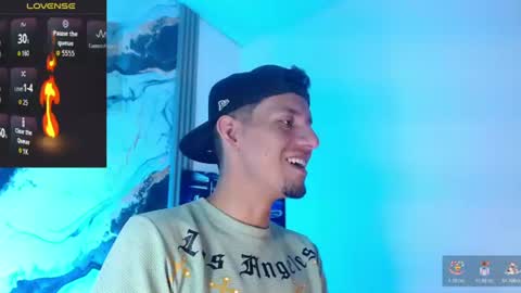 kevin__max_ online show from August 5, 7:23 pm