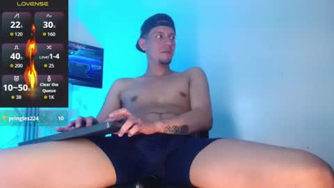 kevin__max_ online show from August 5, 8:29 pm