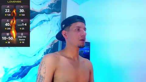 kevin__max_ online show from August 6, 8:30 pm
