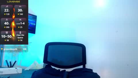 kevin__max_ online show from August 6, 11:48 pm
