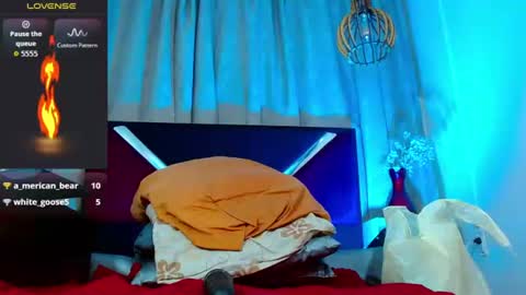 kevin__max_ online show from August 11, 9:39 pm