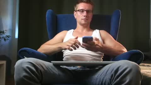 Kevin and Mel online show from July 30, 2:57 pm