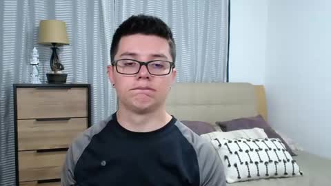 Kevin online show from August 11, 12:12 am