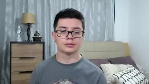 Kevin online show from August 13, 4:04 am