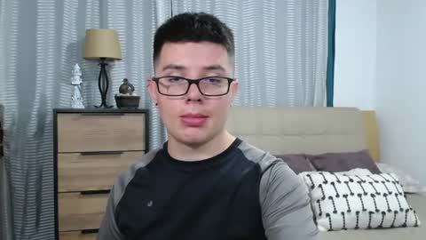 Kevin online show from August 15, 2:59 am