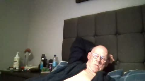 kevlooking4sez online show from July 19, 1:40 am