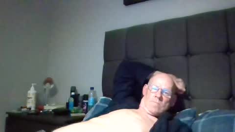 kevlooking4sez online show from July 19, 2:46 am