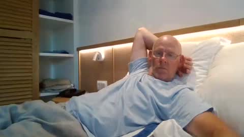 kevlooking4sez online show from July 31, 4:02 pm
