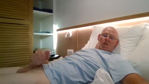 kevlooking4sez online show from July 31, 6:13 pm