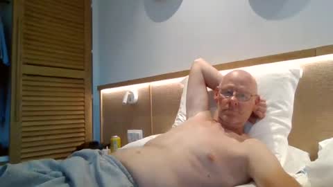 kevlooking4sez online show from August 1, 1:50 pm