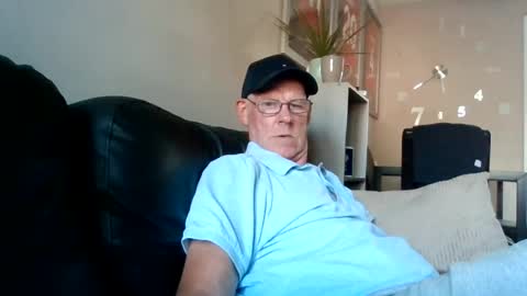 kevlooking4sez online show from August 6, 4:06 pm