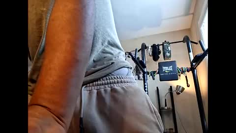 keybump323 online show from April 28, 5:05 pm