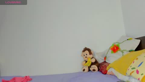 Keila Milf online show from July 28, 3:34 am