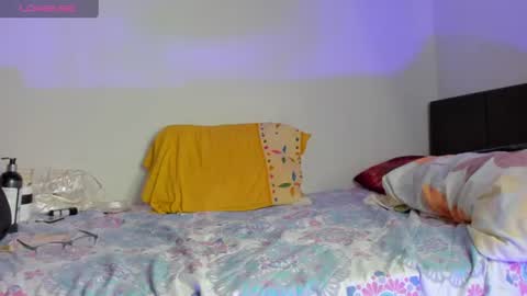 Keila Milf online show from August 8, 5:07 am