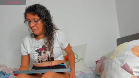 Keila Milf online show from August 18, 2:06 am