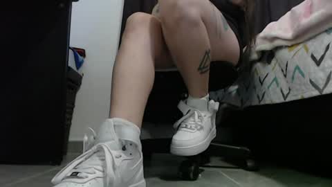     online show from August 10, 5:25 pm