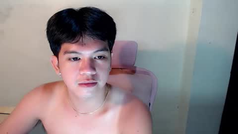 Arch online show from March 28, 8:16 pm