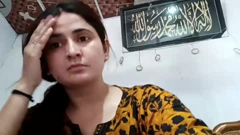KhadijaRose online show from August 16, 8:51 am