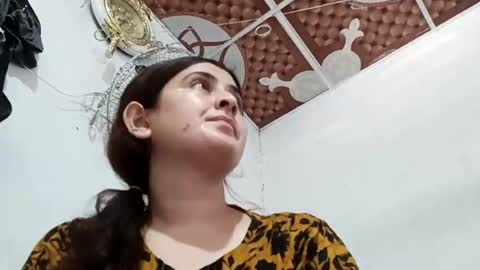 KhadijaRose online show from August 16, 9:57 am