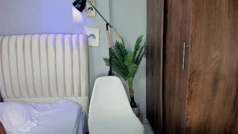 khate_smith online show from June 25, 6:11 pm