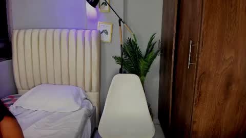 khate_smith online show from June 29, 5:26 pm