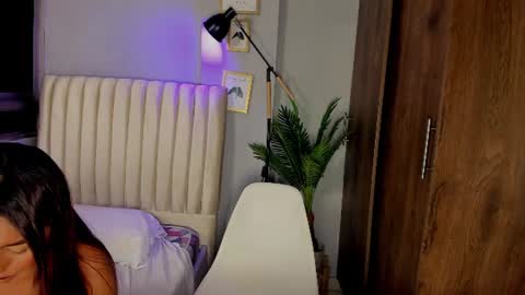 khate_smith online show from July 1, 5:25 pm