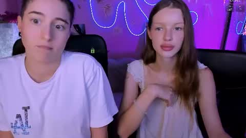 khloebeauty online show from August 13, 10:07 am