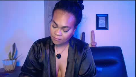              online show from August 2, 9:33 pm